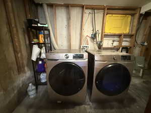 Laundry area with independent washer and dryer