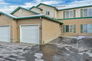 View of home's exterior