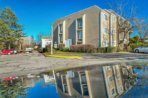 View of apartment building / complex