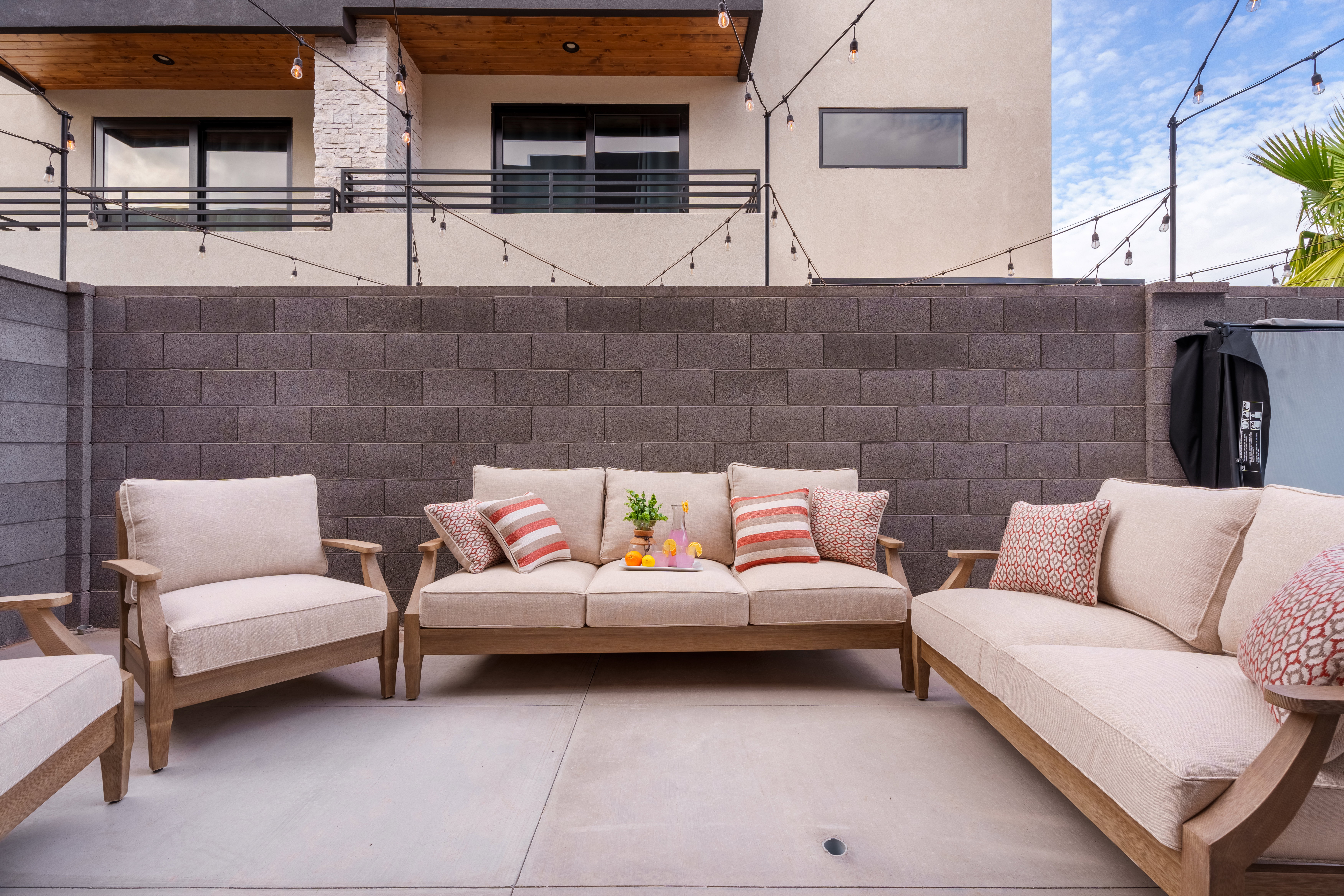 View of patio featuring outdoor lounge area