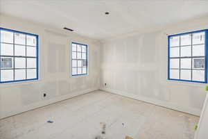 Upper Floor Guest Bed 2