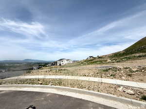 View of yard featuring a mountain view