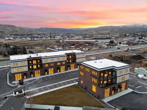 City view with mountains