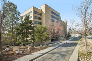 View of apartment building / complex