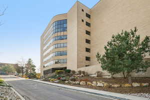 View of apartment building / complex