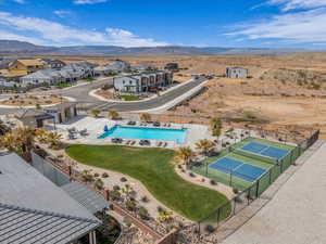 Bird's eye view of a pool and mountains