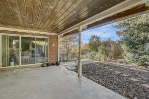 View of covered patio / terrace