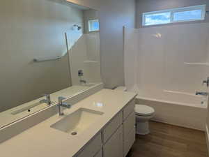 Upstairs Hallway Bathroom