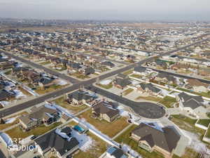 Aerial overview of property's location in the cul-de-sac.