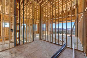 Primary suite closet