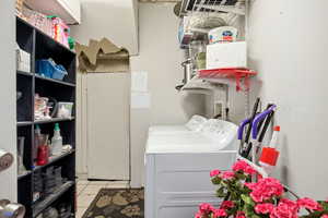 Common Area Laundry Room