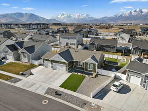 Aerial perspective featuring mountains