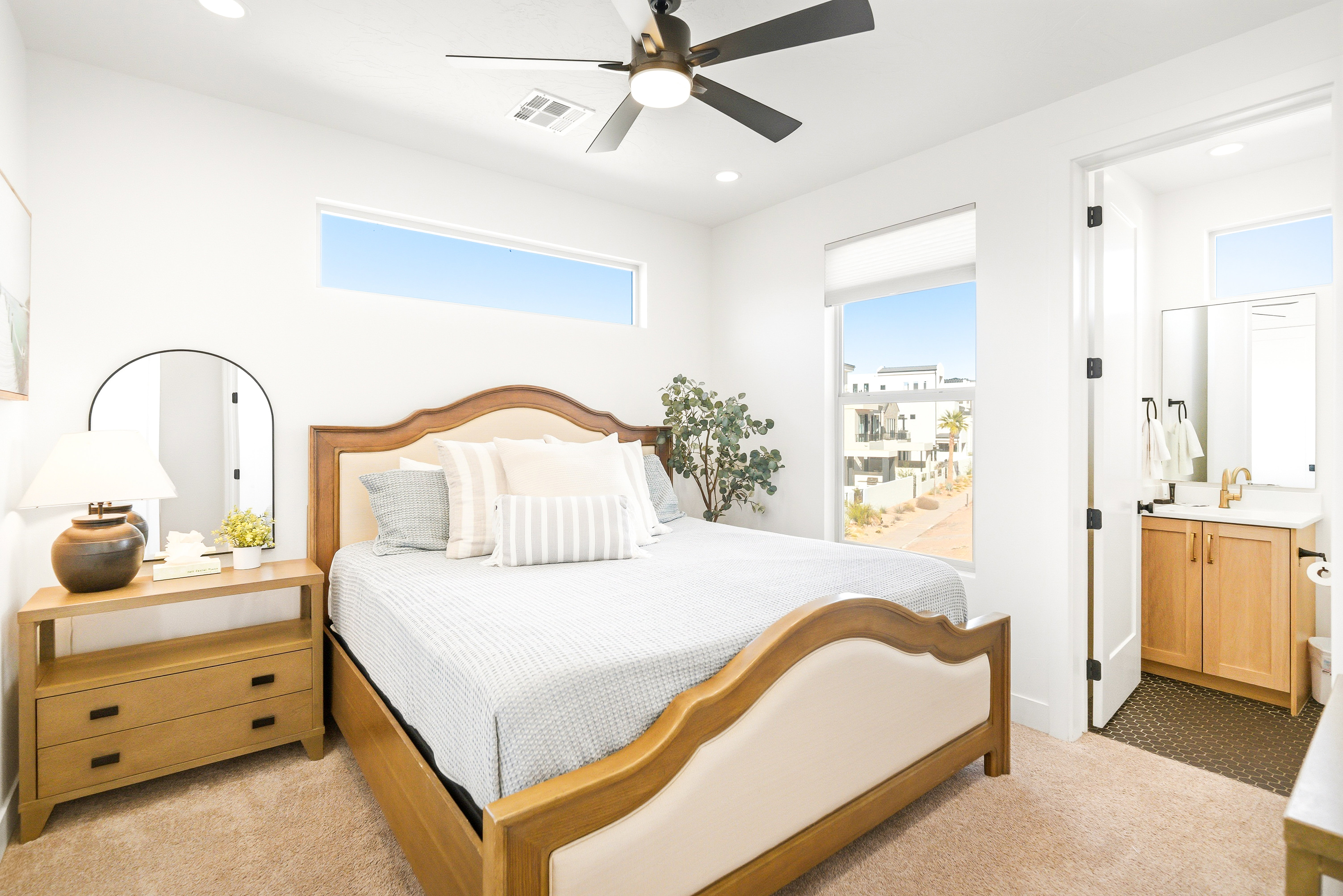 Ensuite bedroom 4