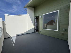 Roof deck -Hot Tub Ready!