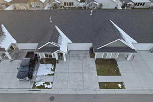 Aerial view of property and surrounding area