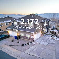 Morgan Townhouse with a small private yard!!