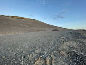 View of yard featuring a mountain view