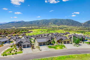 Unobstructed views of Pineview and Snowbasin