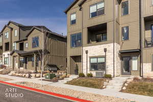 View of apartment building / complex