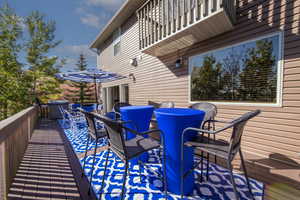 Deck featuring outdoor lounge area