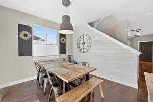 Dining room with laminate flooring