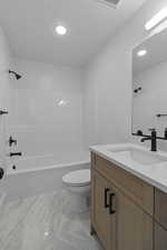 MAIN BATHROOM W/ LINEN CLOSET!