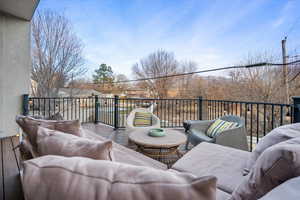 Balcony featuring outdoor lounge area