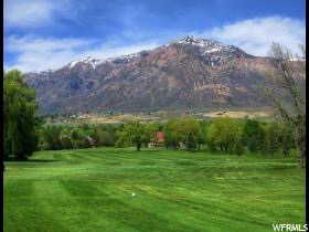 View of mountain backdrop with a golf club