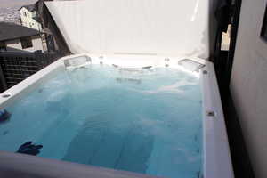 Exterior view of a jacuzzi