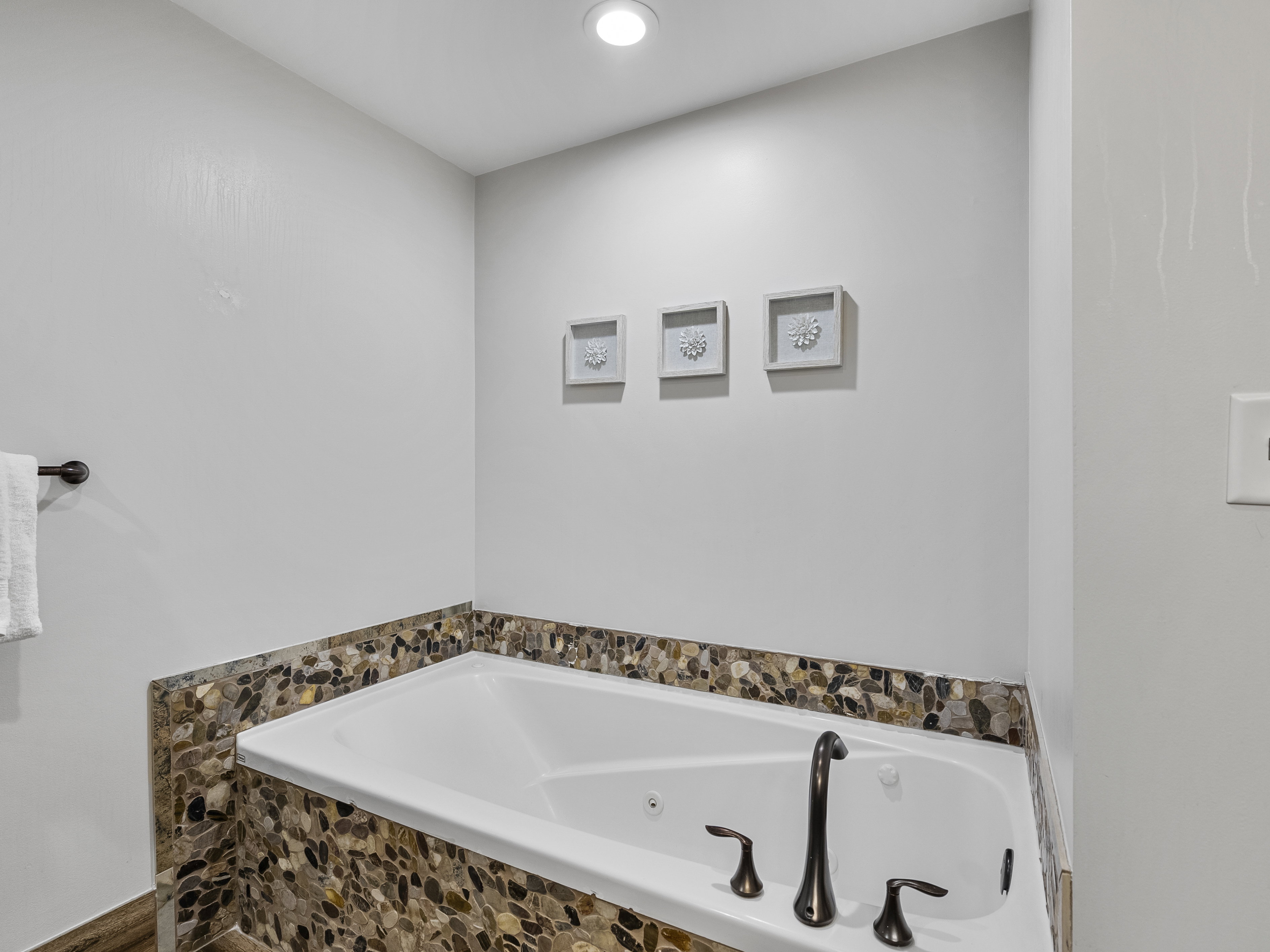 Bathroom featuring a whirlpool tub