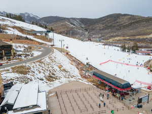 Bird's eye view of a mountainous background