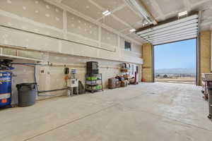 Heated 2nd garage/shop