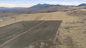 Aerial view of sparsely populated area with mountains