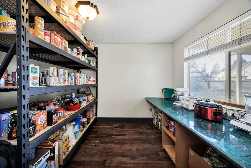 Walk-in pantry with epoxy countertop