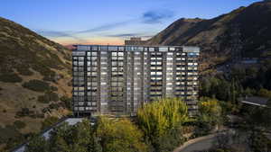 875 Donner Way - The heart of Emigration Canyon