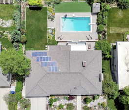 18 fully owned solar panels significantly offset costs.