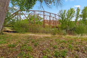 Backyard – Bridge Road Access from River