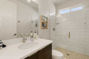 3/4 bathroom for bedroom #1