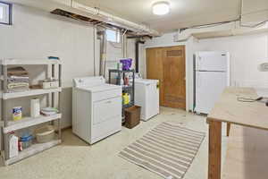 Washroom with washer and dryer