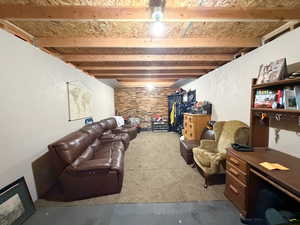 30 x60  heated shop with an office space