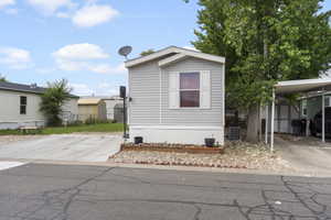 View of manufactured / mobile home