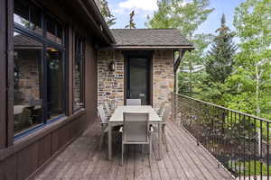 Deck with outdoor dining space