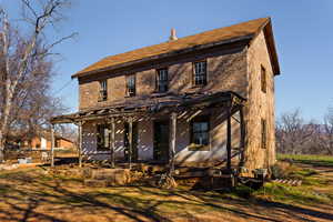 View of front of house featuring a porch