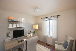 Virtual Staged Bedroom 3/Office