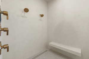 Steam shower with bench, 2 shower heads, rain head with plaster walls