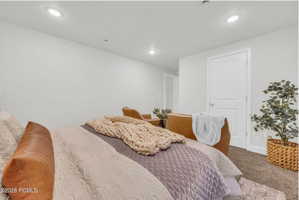 ADU Apartment: Interior photos are of a different home, but are the same model.