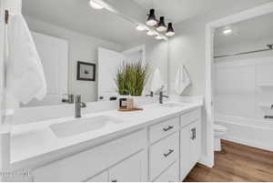 ADU Apartment: Interior photos are of a different home, but are the same model.