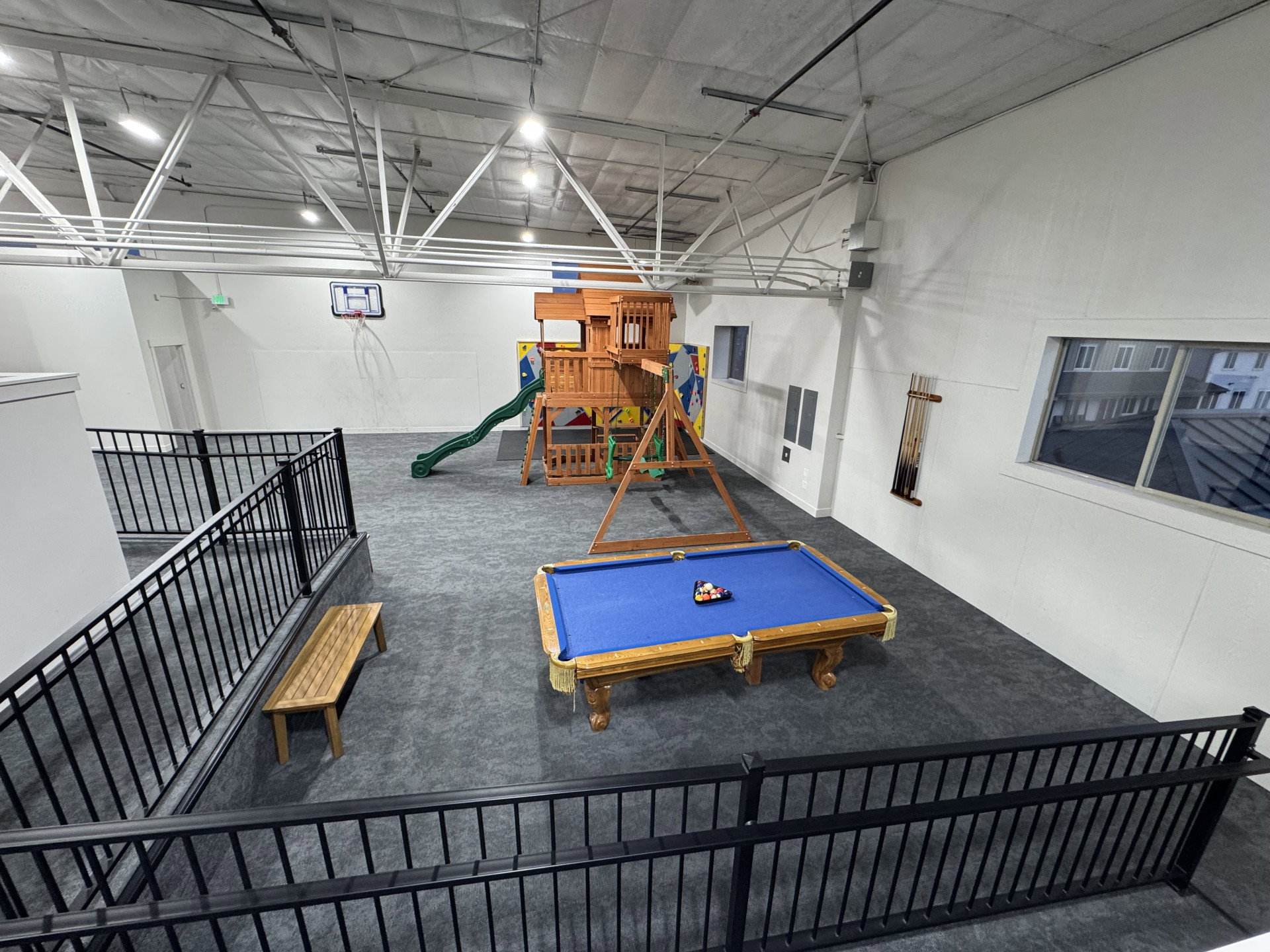 Rec room with pool table