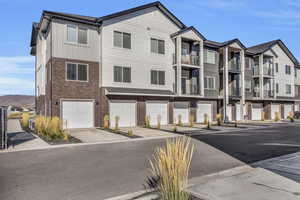 Attached garage with electric vehicle connection