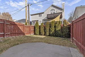 Fenced backyard! Low-maintenance living with an HOA that covers front and backyard landscaping, backyard mowing, snow removal, water, sewer, trash, exterior maintenance, and exterior property insurance.